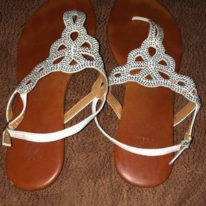 Sandals size 9
